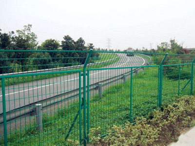公路护栏网