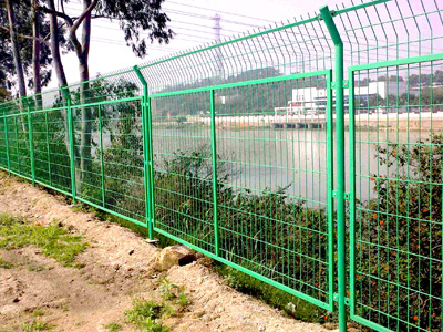 公路护栏网